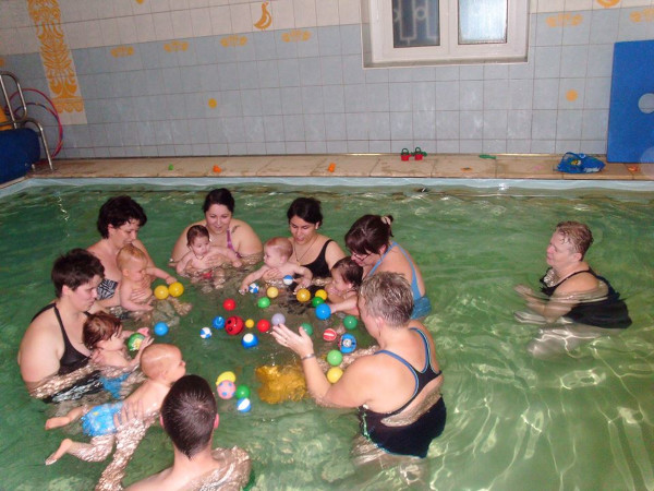 Babaúszás